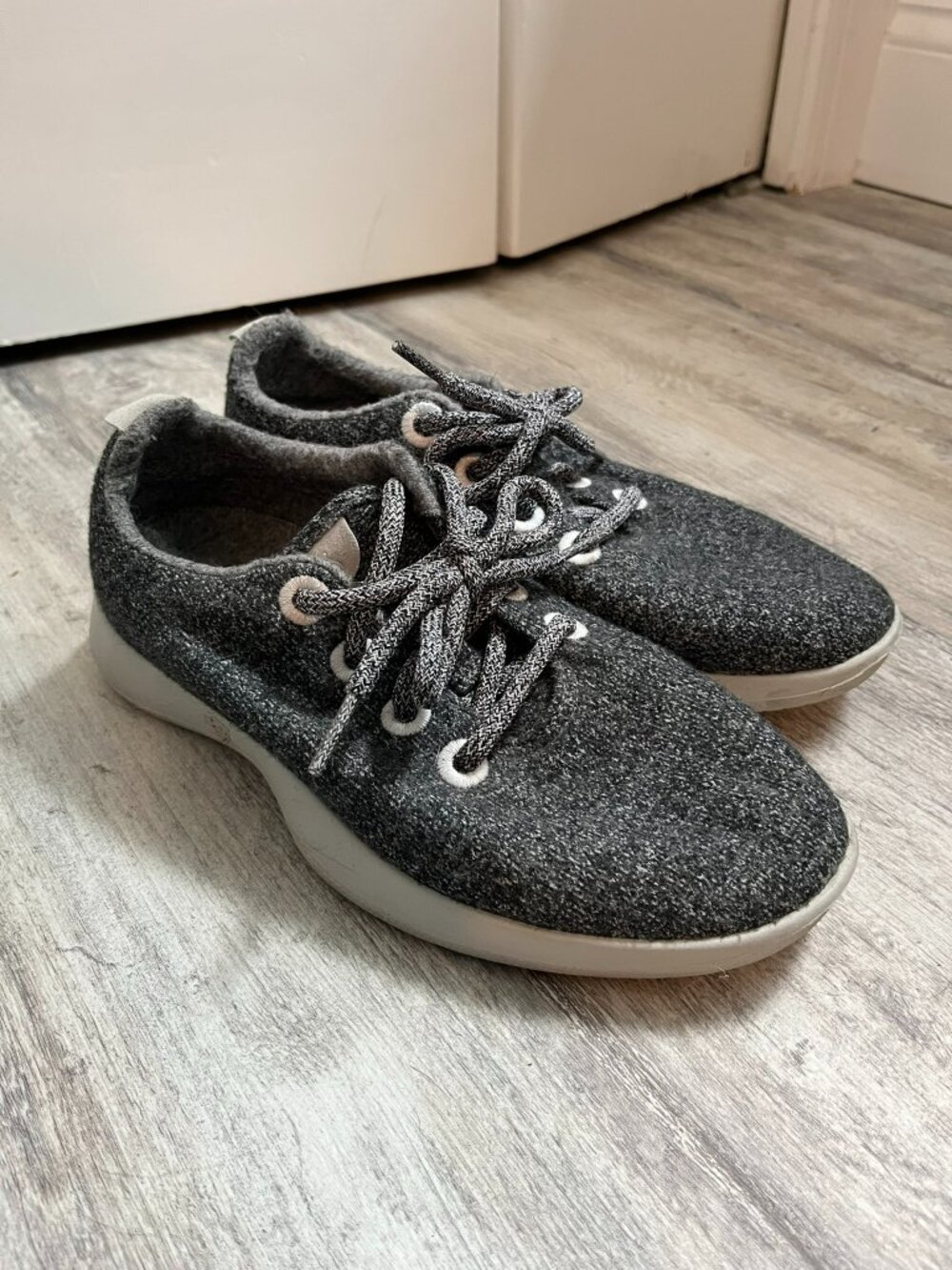 SALE! allbirds W's Wool Runner Sneakers Trainers, Gray Heather Merino Wool, US 6